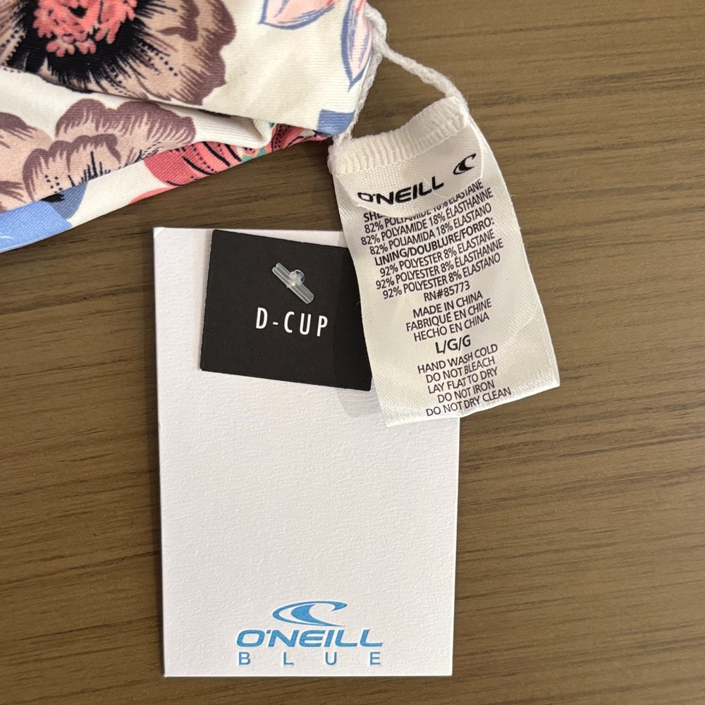 O'Neill Multicolor Floral Bikini Top - Picture 4 of 6